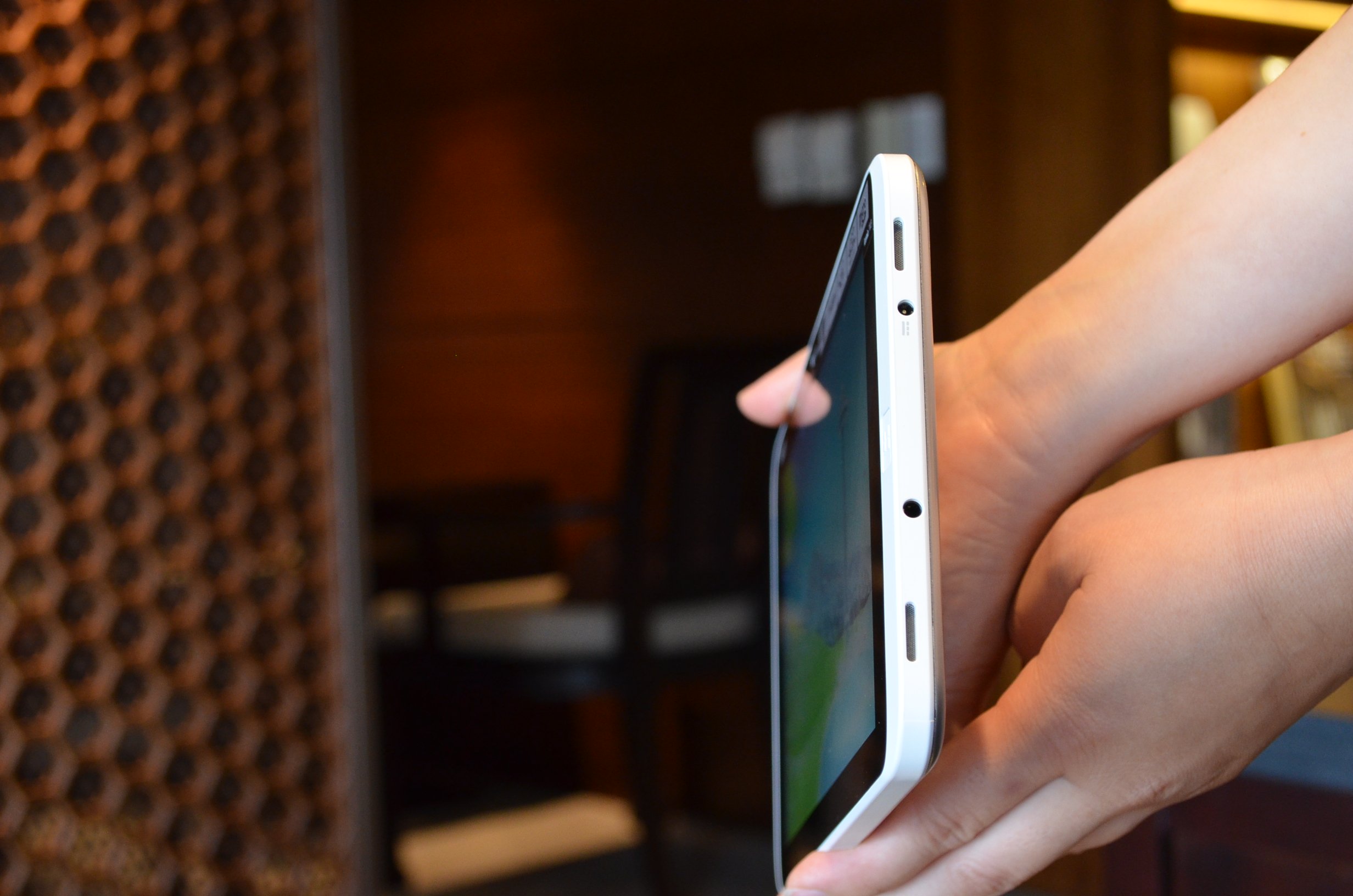 Acer-Iconia-W3-11