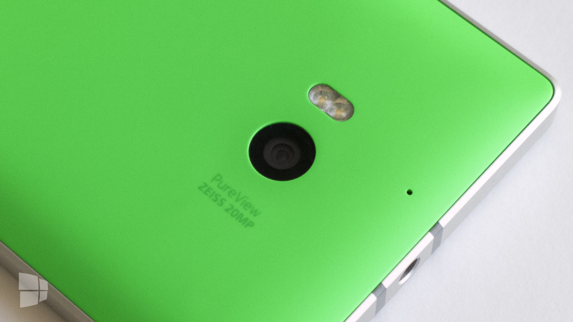 Nokia-Lumia-930-Camera-PureView