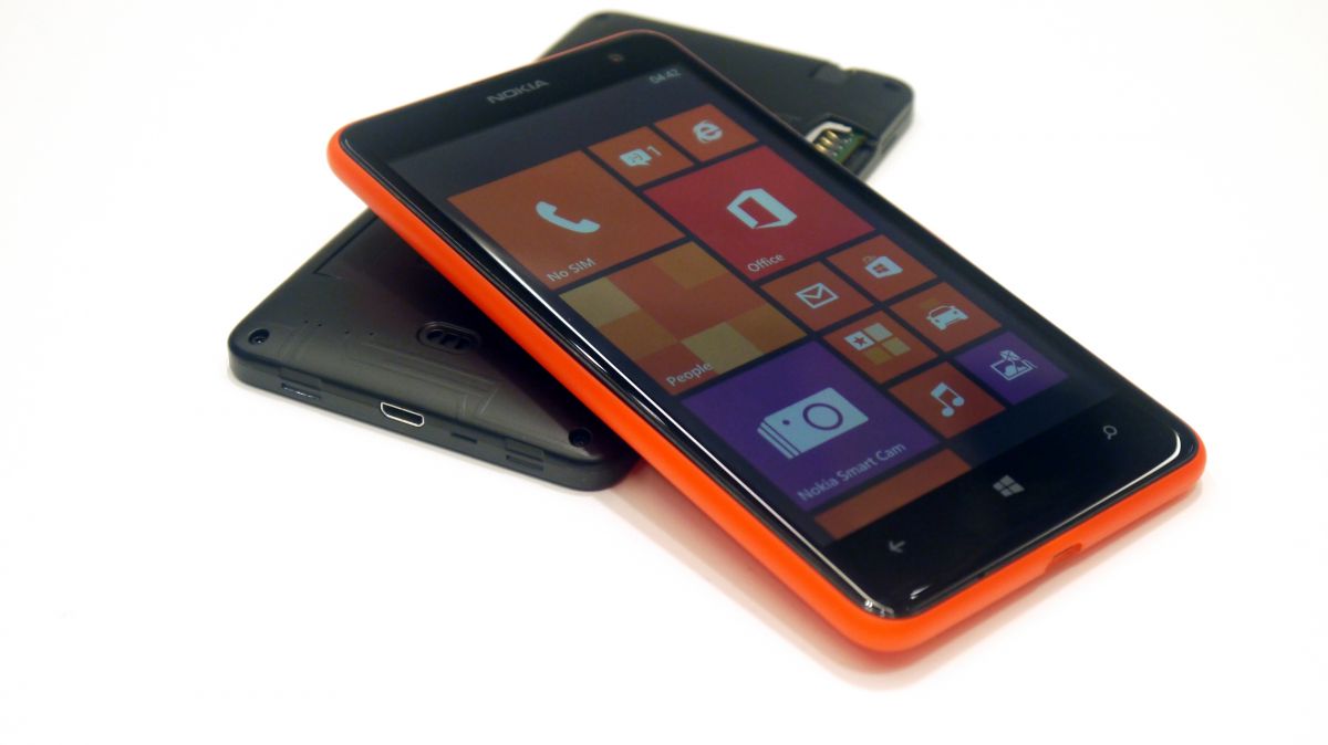 Nokia_Lumia_625_custom_rom