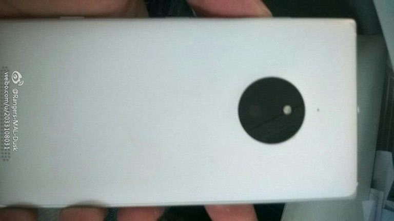 Nokia Lumia 830 (3)