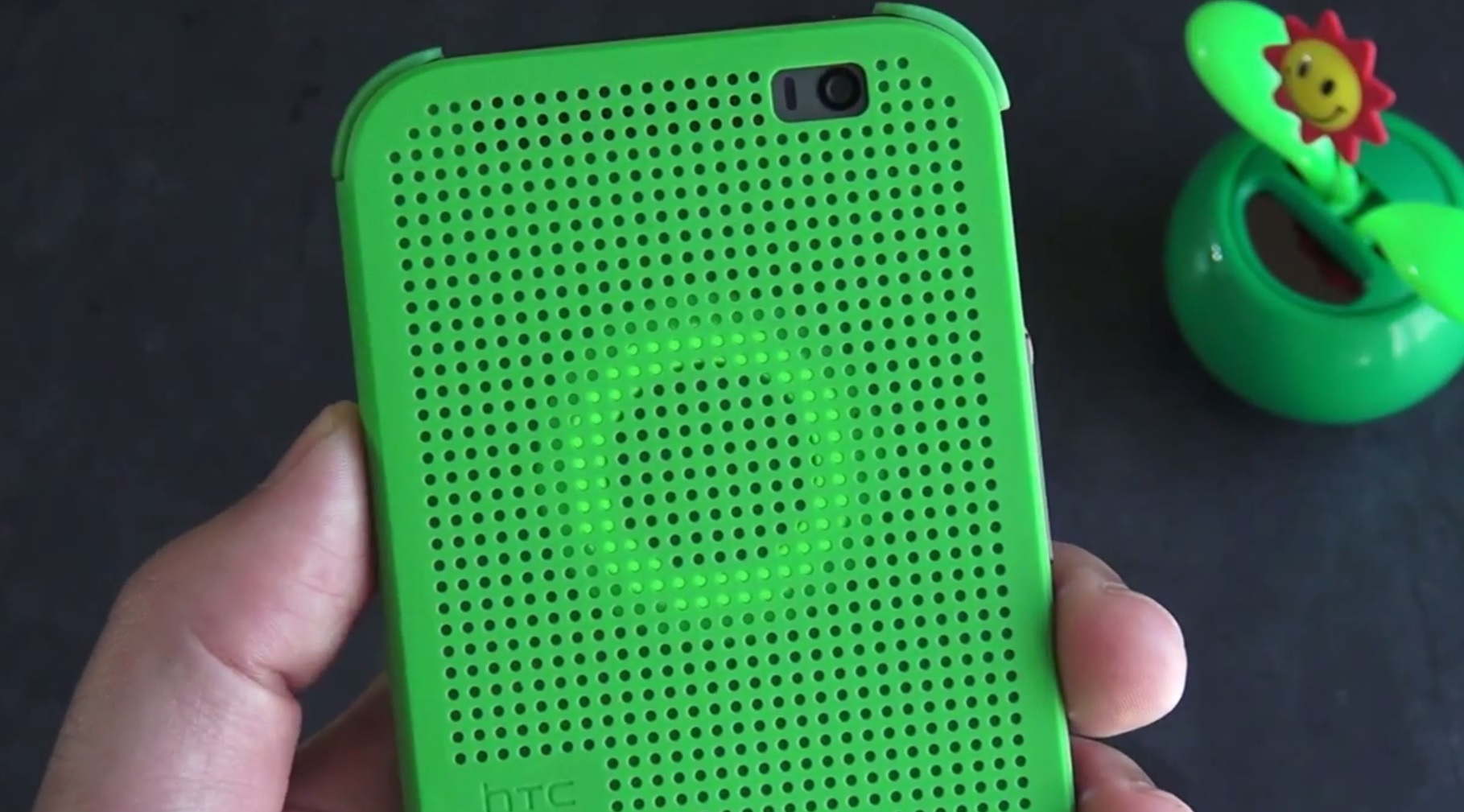 cortana_dot_view_htc_one_for_windows_wp81