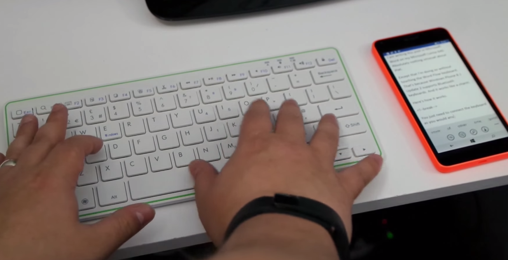 windows_10_mobile_gdr2_keyboard_mouse