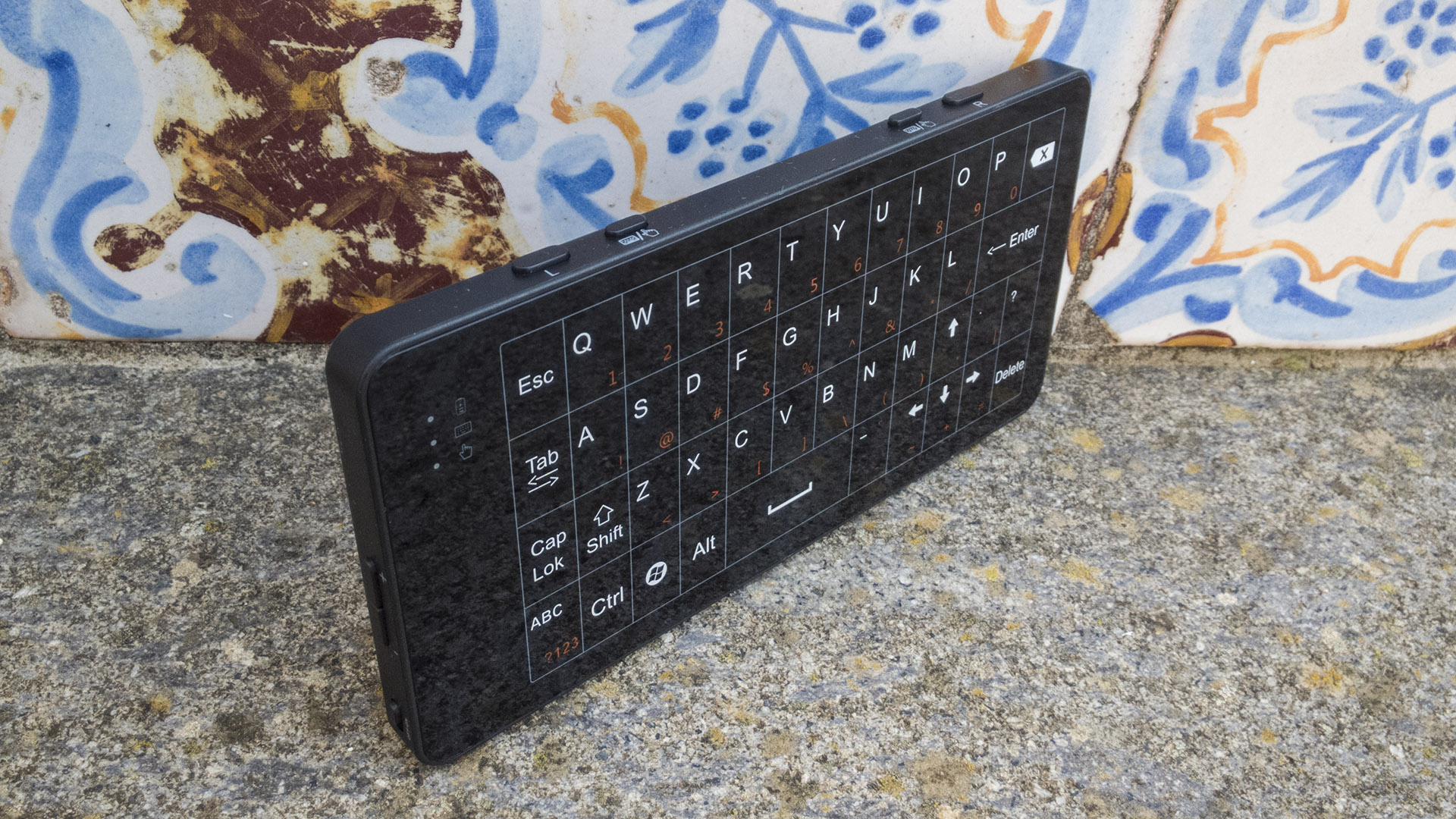 Beelink W8 Touch Keyboard Mouse (1)