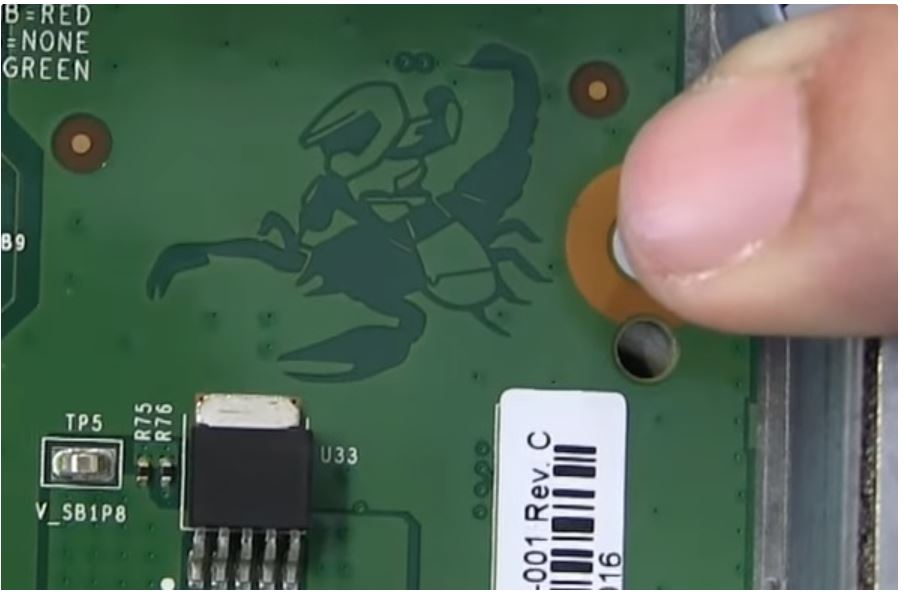 master chief e scorpione su motherboard Xbox One X