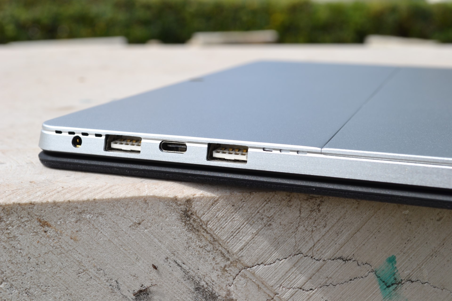 Chuwi SurBook Mini porte connettività