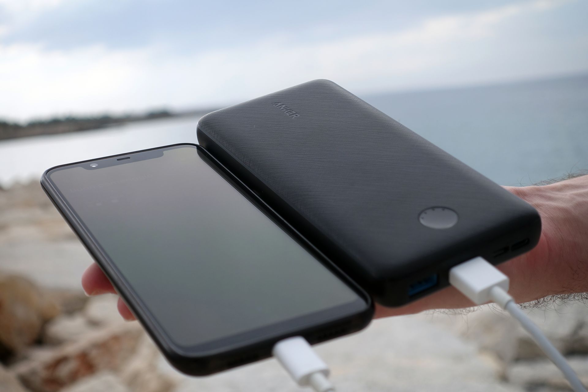 Anker PowerCore Essential ricarica batterie smartphone