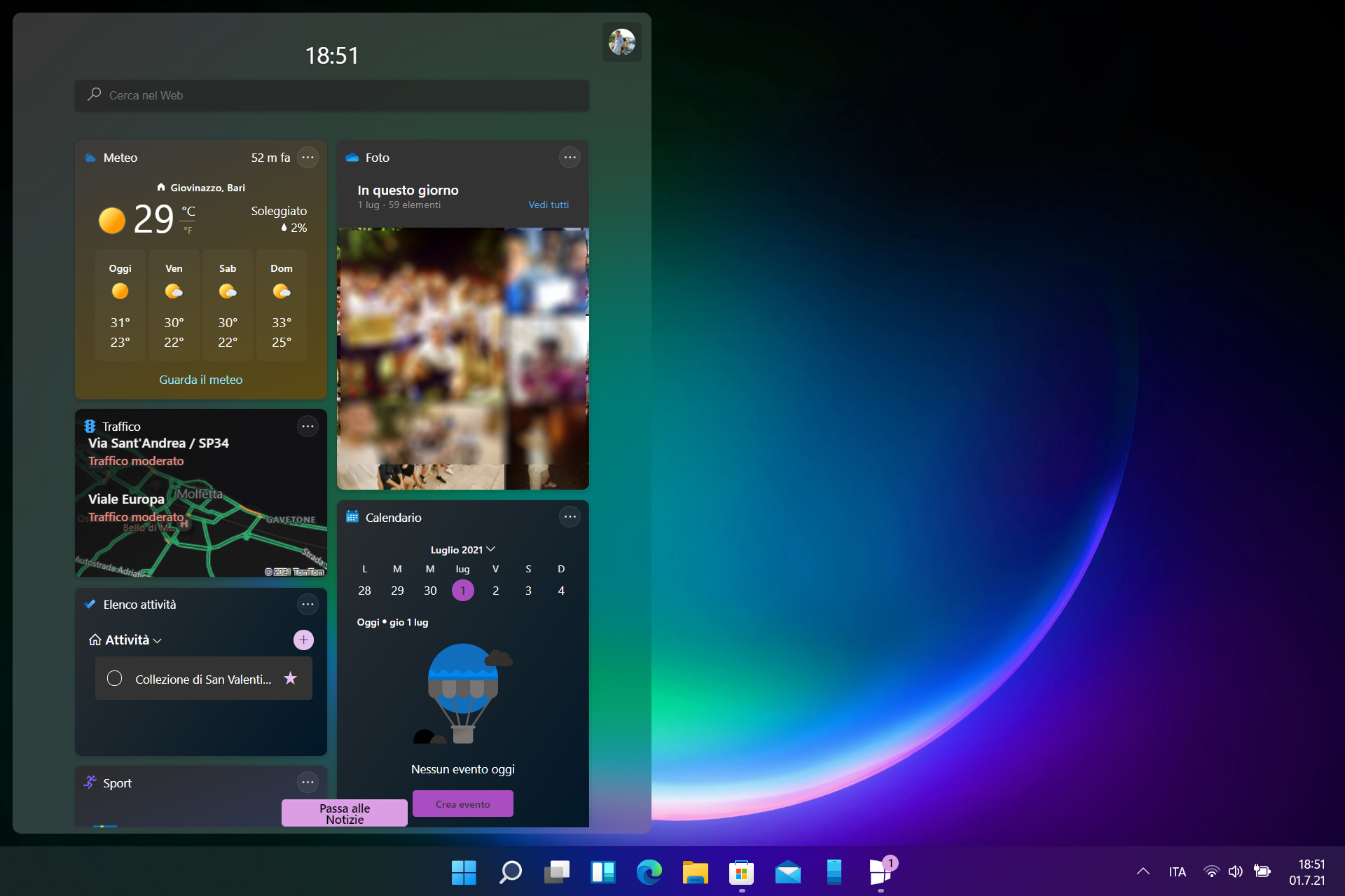 Windows 11 Build 22000.51 - Widgets